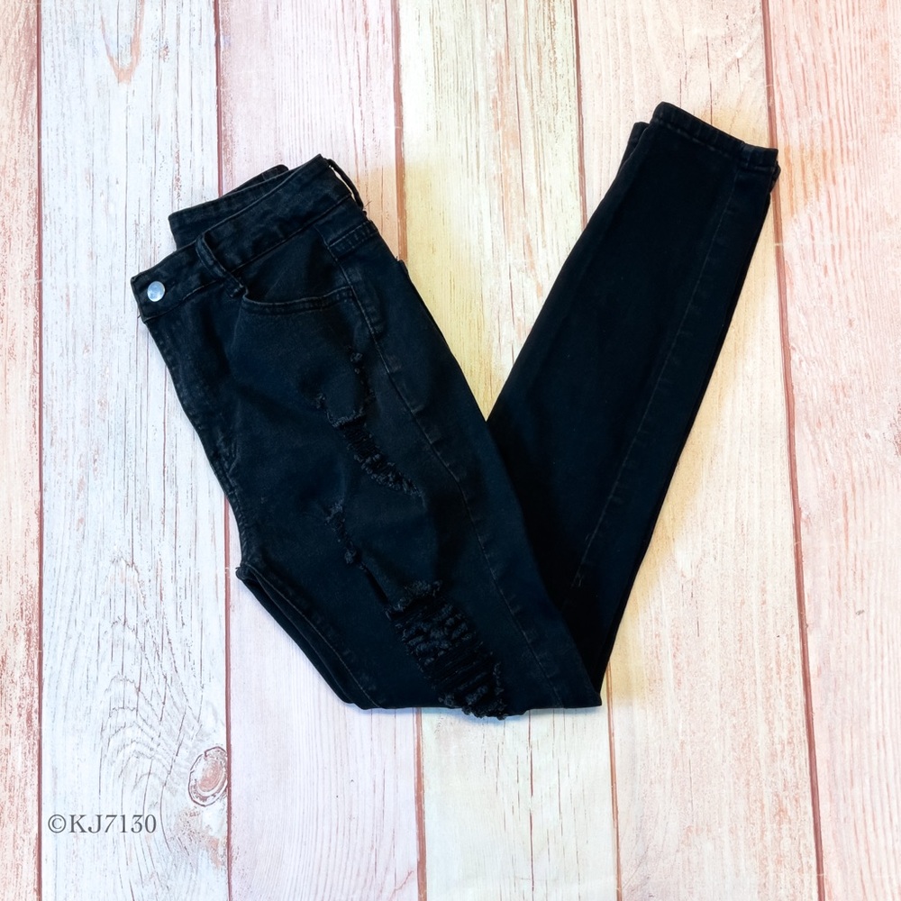 Women’s Black High Rise Skinny Destructed Denim Jeans Size M